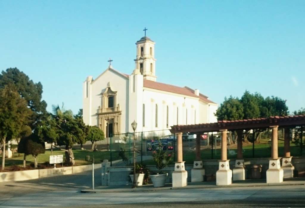 Padre Serra Parish | 5205 Upland Rd, Camarillo, CA 93012, USA | Phone: (805) 482-6417