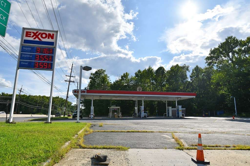 Exxon | 4041 US-1, Monmouth Junction, NJ 08852, USA | Phone: (732) 821-4740