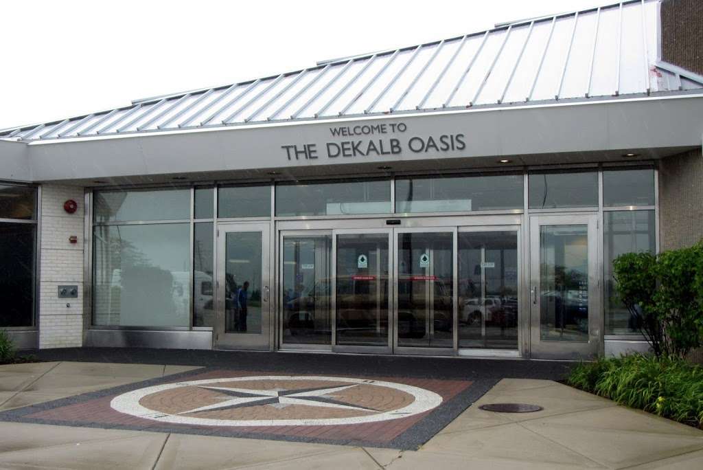 DeKalb Oasis Travel Plaza | Illinois Tollway, 2700 Crego Road, DeKalb, IL 60115, USA | Phone: (312) 961-2556
