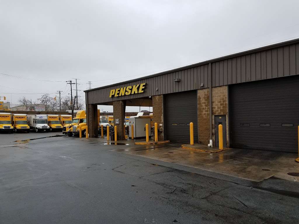 Penske Truck Rental | 2723 Tonnelle Ave, North Bergen, NJ 07047, USA | Phone: (201) 864-7368