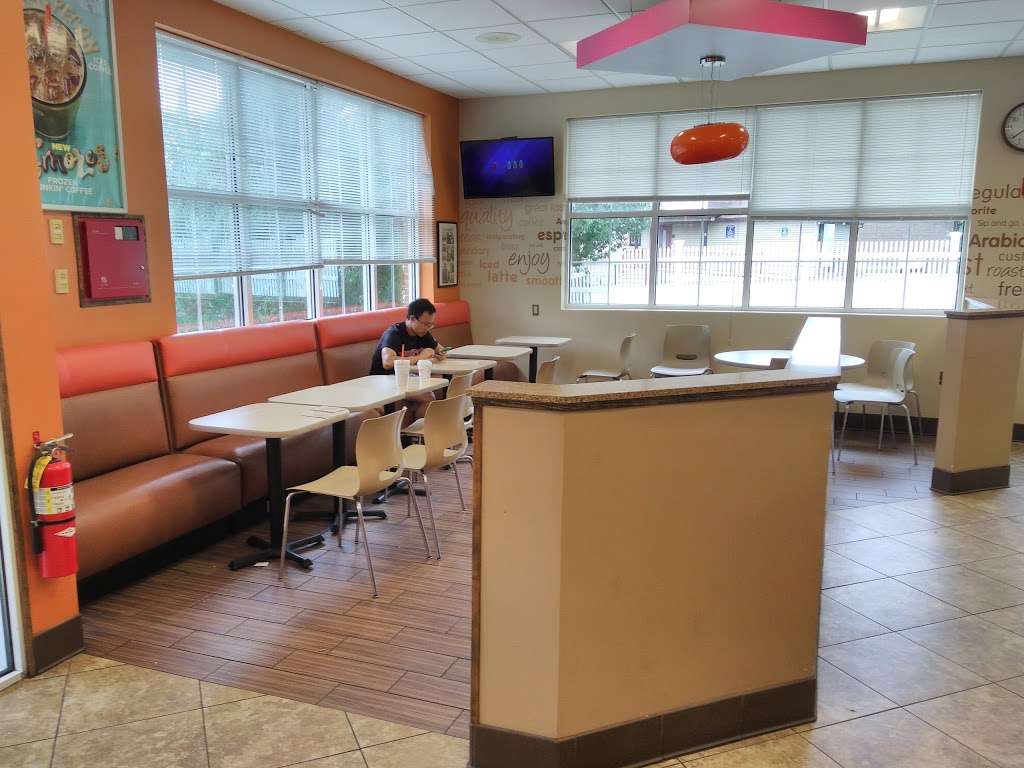 Dunkin | 1540 Commercial St, Weymouth, MA 02189, USA | Phone: (781) 337-9345