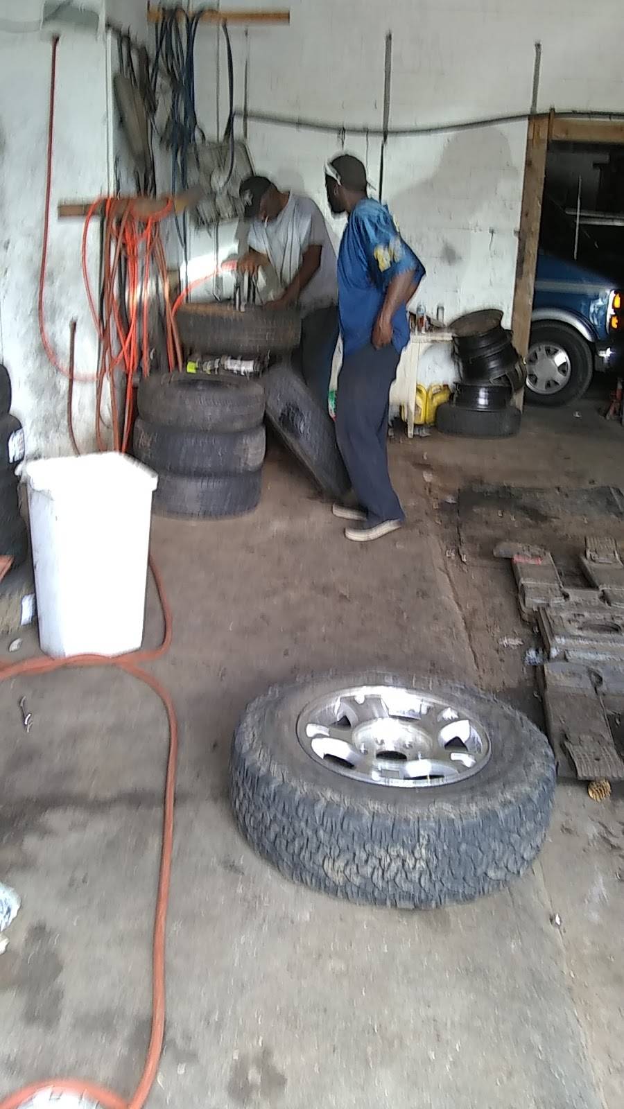 In & Out Used Tires | 2231 NE 23rd St, Oklahoma City, OK 73111 | Phone: (405) 427-6850