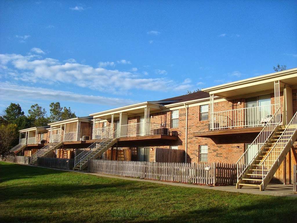 Sebring Court Apartments | 1902 Parsons Dr, Indianapolis, IN 46224, USA | Phone: (317) 244-3222