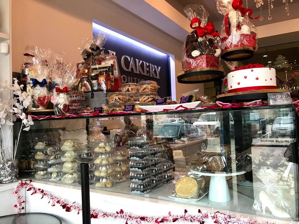 Le Cakery Boutique | 1014 Wirt Rd #265, Houston, TX 77055, USA | Phone: (832) 649-7838