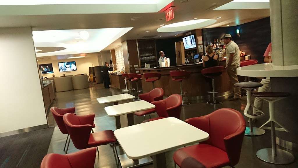 Delta Sky Club | Terminal 3, Los Angeles International Airport, Los Angeles, CA 90045, USA