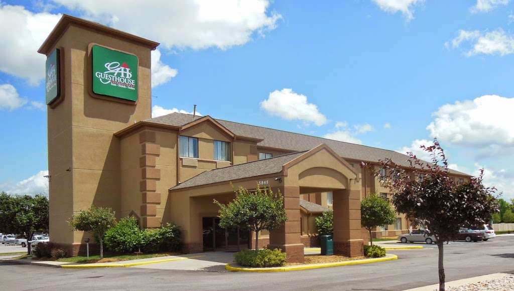 GuestHouse Inn Indianapolis Airport | 5845 Rockville Rd, Indianapolis, IN 46224, USA | Phone: (317) 247-4100