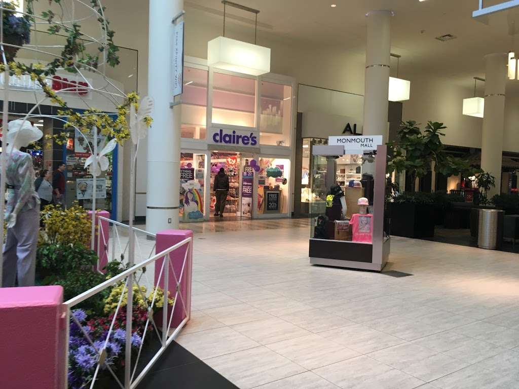 Monmouth Mall | Eatontown, NJ 07724, USA