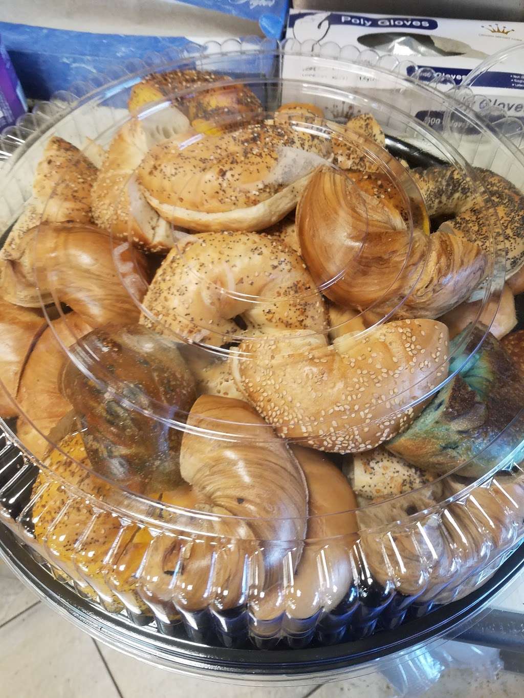 Bagel Cafe | 6734, 3579 Victory Blvd, Staten Island, NY 10314, USA | Phone: (718) 494-3232