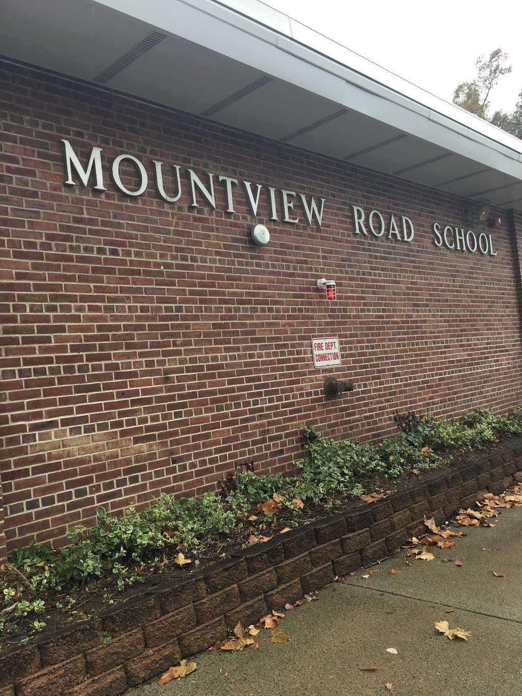 Mountview Road School | 31 Mountview Rd, Morris Plains, NJ 07950, USA | Phone: (973) 637-1550