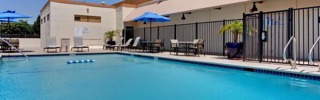 Holiday Inn Los Angeles - LAX Airport | 9901 S La Cienega Blvd, Los Angeles, CA 90045, USA | Phone: (310) 649-5151