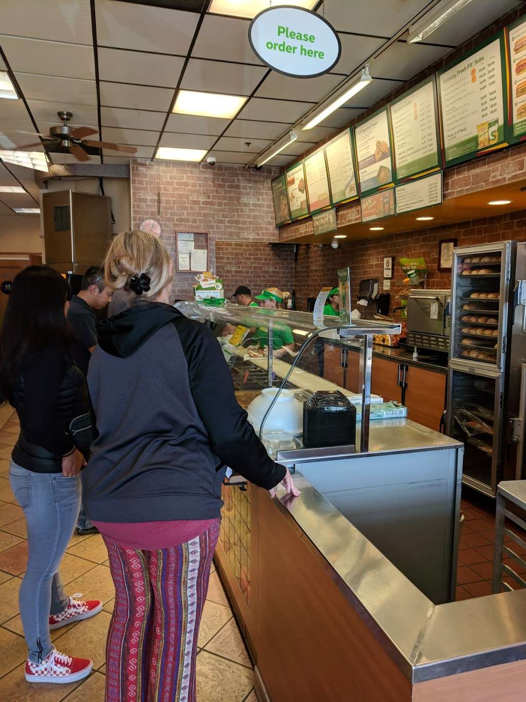 Subway Restaurants | 415 W Ventura Blvd Suite 300, Camarillo, CA 93010, USA | Phone: (805) 987-7661