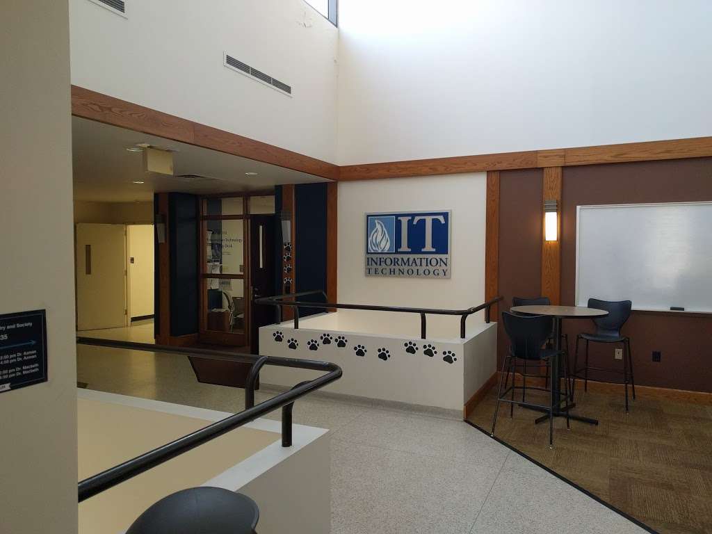 Holcomb Building | w in, 740 W 46th St, Indianapolis, IN 46208 | Phone: (317) 940-8000