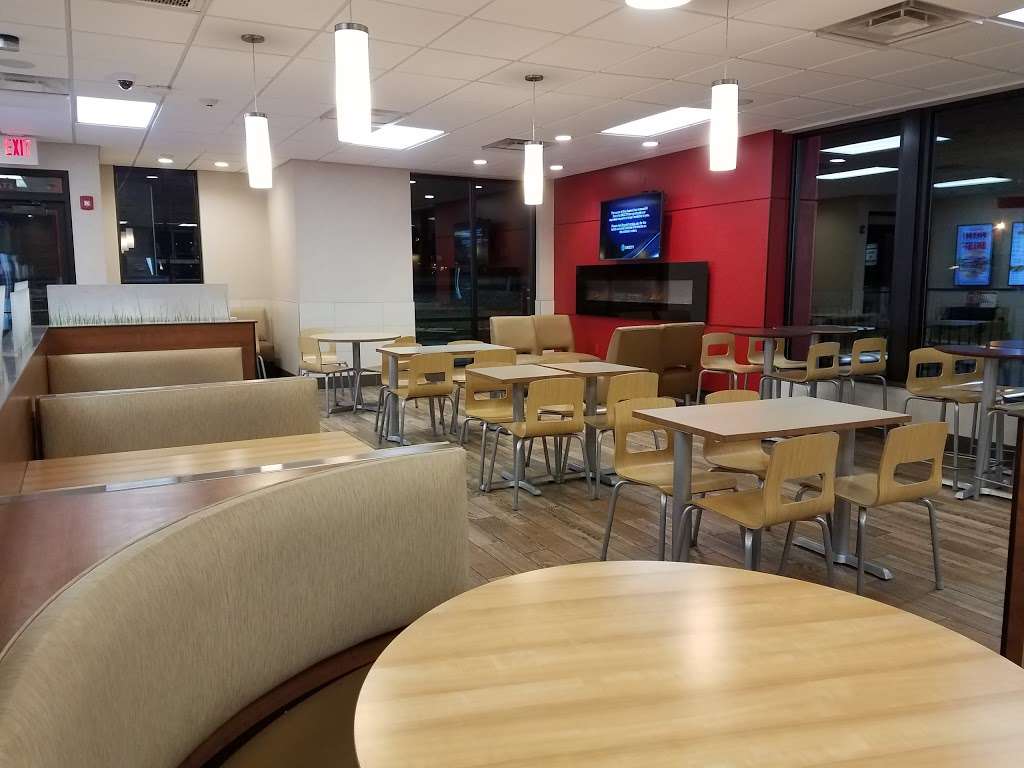 Wendys | 188 Endicott St, Danvers, MA 01923, USA | Phone: (978) 774-8995