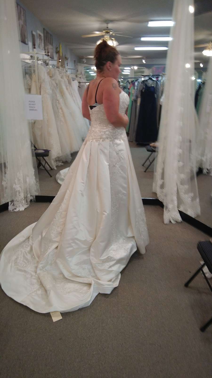 The Bridal Boutique Ltd | 2454 Bay Rd, Milford, DE 19963, USA | Phone: (302) 335-5948