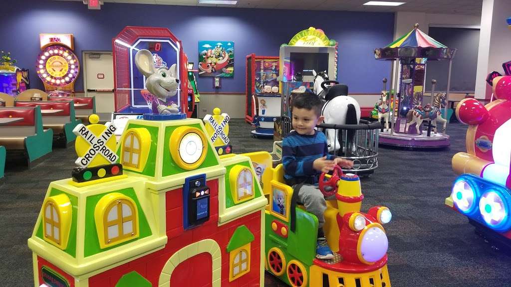 Chuck E. Cheeses | 1512 Nations Dr, Gurnee, IL 60031, USA | Phone: (847) 249-1120