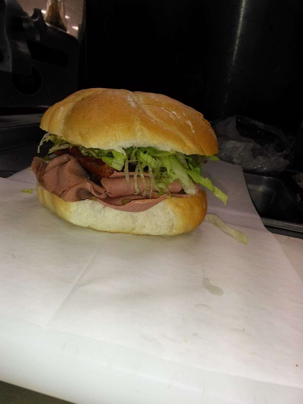 Park Deli | 80 Raritan Ave, Highland Park, NJ 08904, USA | Phone: (732) 545-6585