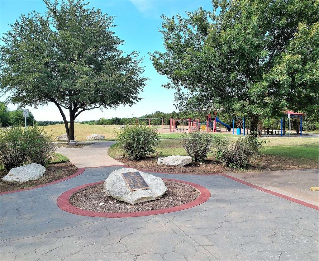 Kingswood Park | 1528 Sharon Dr, Cedar Hill, TX 75104, USA | Phone: (972) 291-5130