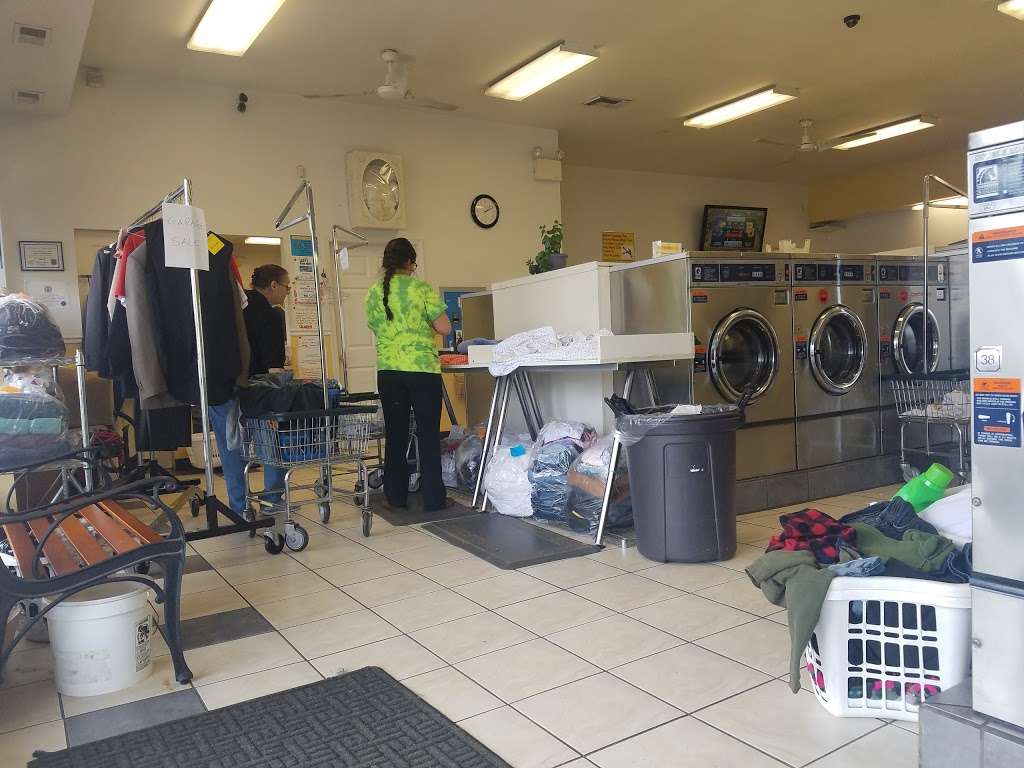 Quality Laundromat | 517 Chester Pike, Prospect Park, PA 19076, USA | Phone: (610) 583-0131