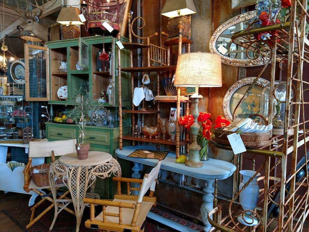 Oak Street Mill Antiques LLC | # 12 19725, 5721, Oak St, Cornelius, NC 28031, USA | Phone: (704) 895-2653