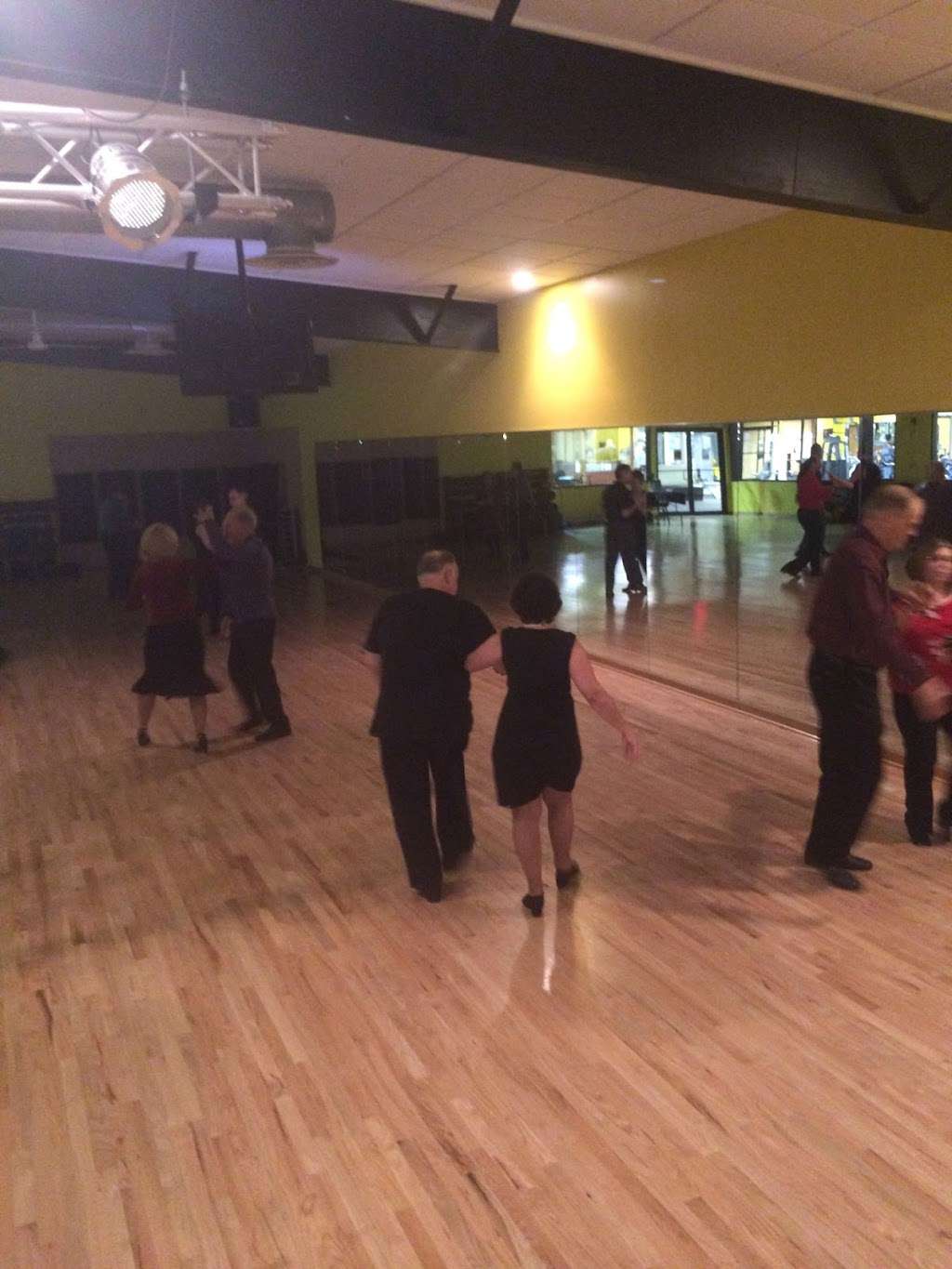 Strictly Ballroom Dance Studio | 2902 US-9W, New Windsor, NY 12553, USA | Phone: (845) 569-0530