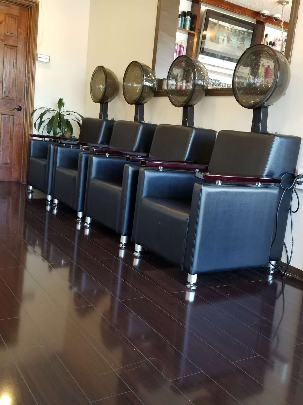 Jay-Zee Hair Salon | 3516 Martin Luther King Jr Blvd # 6, Lynwood, CA 90262, USA | Phone: (310) 637-3448