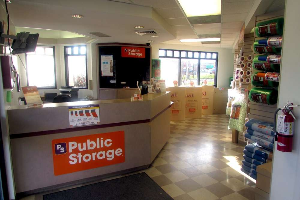 Public Storage | 47038 Harry Byrd Hwy, Sterling, VA 20164, USA | Phone: (703) 349-7849