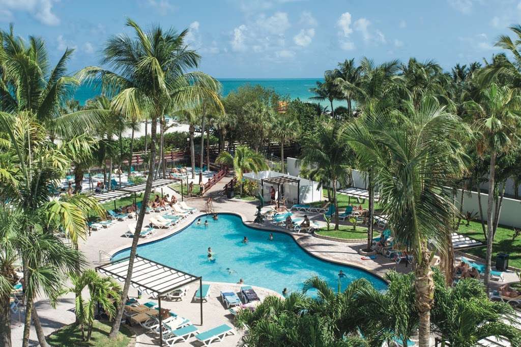 Hotel Riu Plaza Miami Beach | 3101 Collins Ave, Miami, FL 33140, USA | Phone: (305) 673-5333