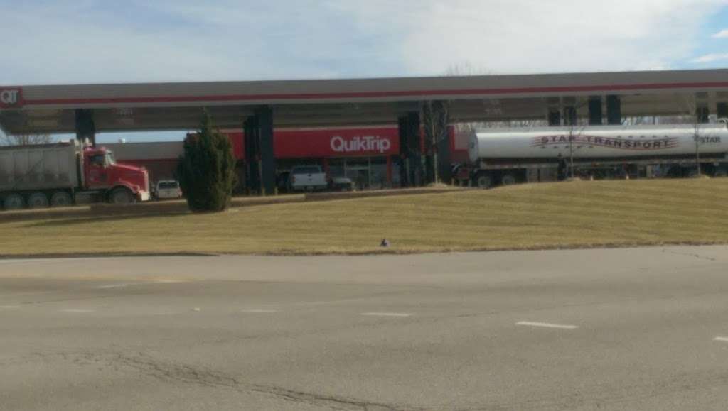 QuikTrip | 389 N 130th St, Bonner Springs, KS 66012, USA | Phone: (913) 721-0267