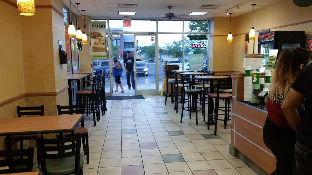 Subway Restaurants | 785 Shoppes Blvd M, North Brunswick Township, NJ 08902, USA | Phone: (732) 658-3152