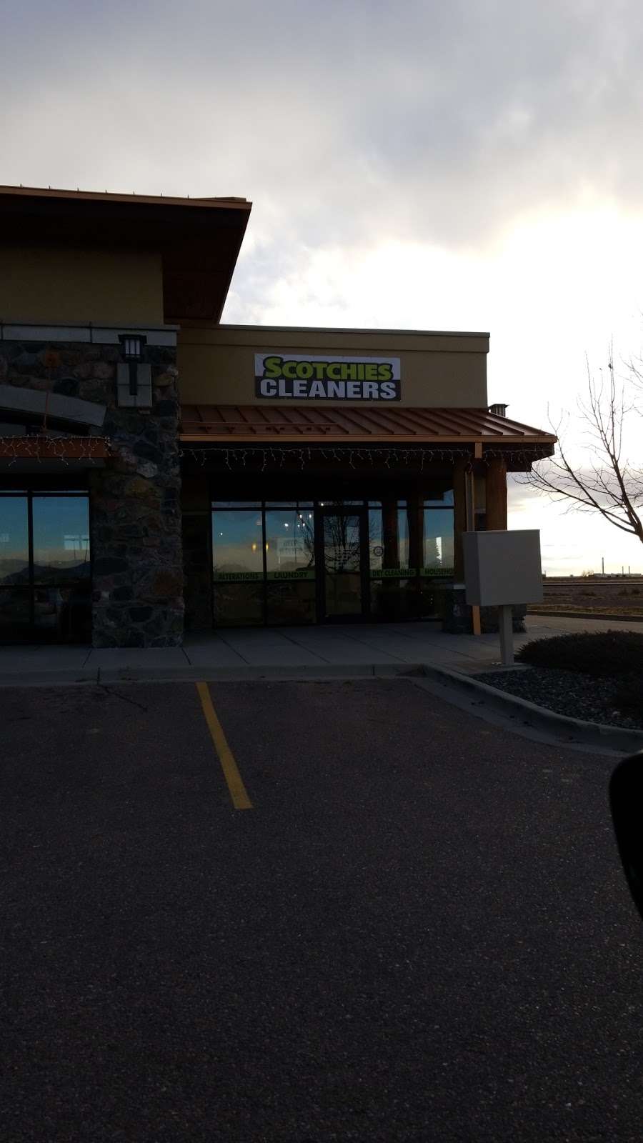 Scotchies Cleaners | 1357 Water Valley Pkwy, Windsor, CO 80550, USA | Phone: (970) 686-1020