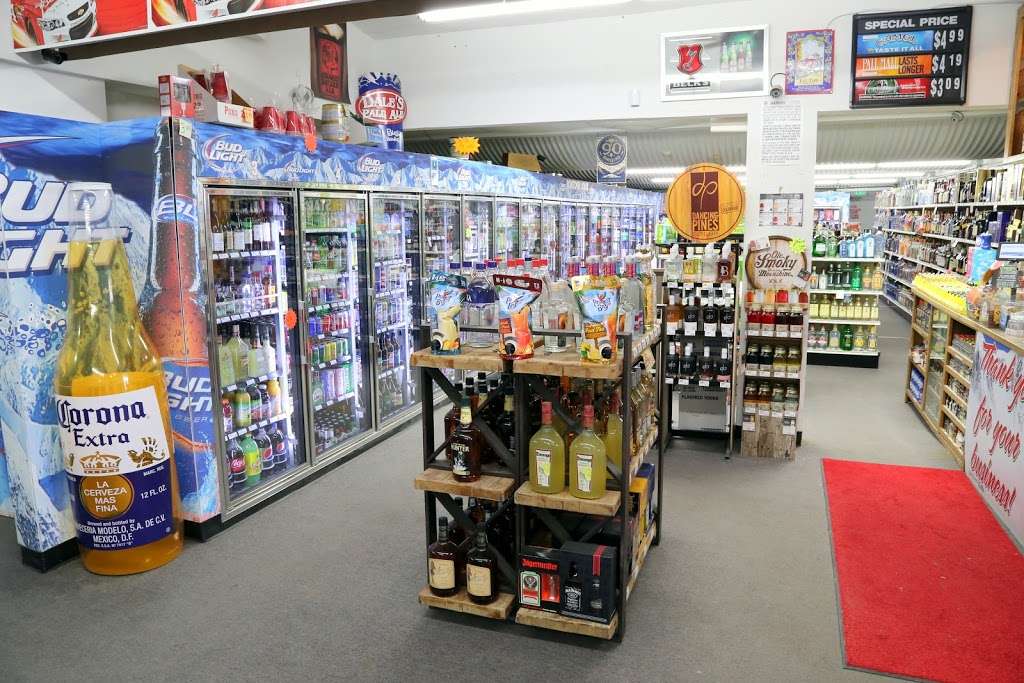 Berthoud Hometown Liquor | 425 Meadowlark Dr, Berthoud, CO 80513 | Phone: (970) 532-2698