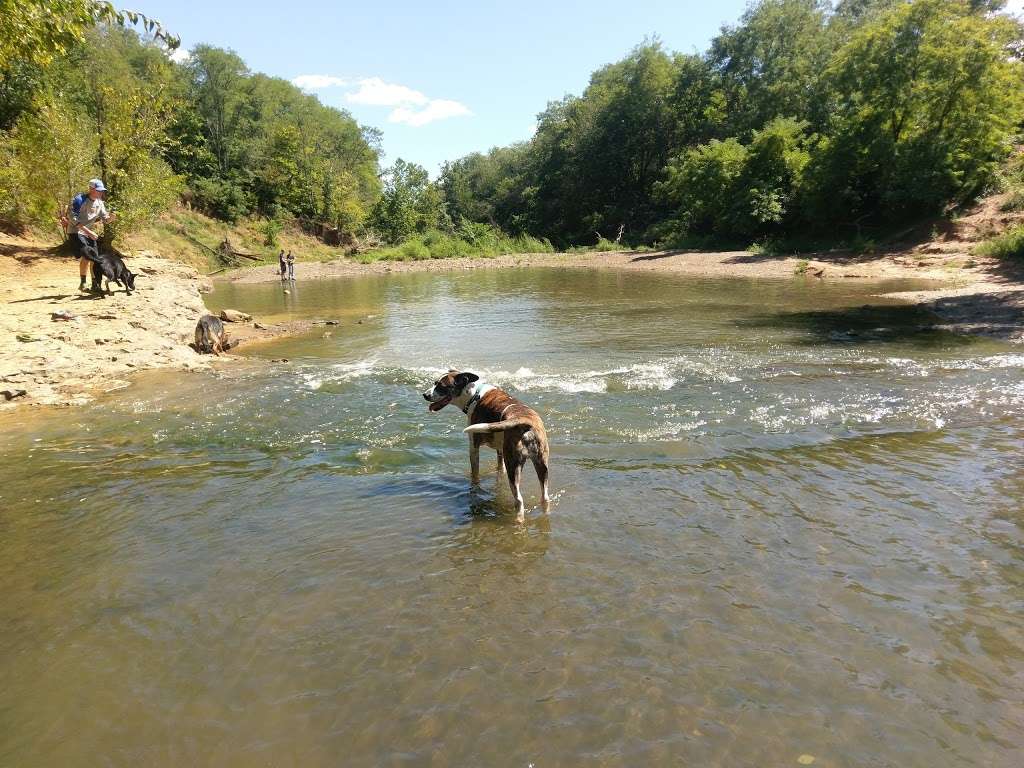 Mutt Run Dog Park | 1330, E 902 Rd, Lawrence, KS 66047, USA