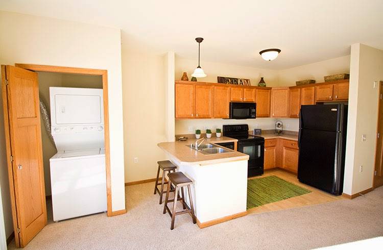 Aspen Hill Apartments | 1910 Hawks Ridge Dr, Verona, WI 53593, USA | Phone: (608) 848-0116