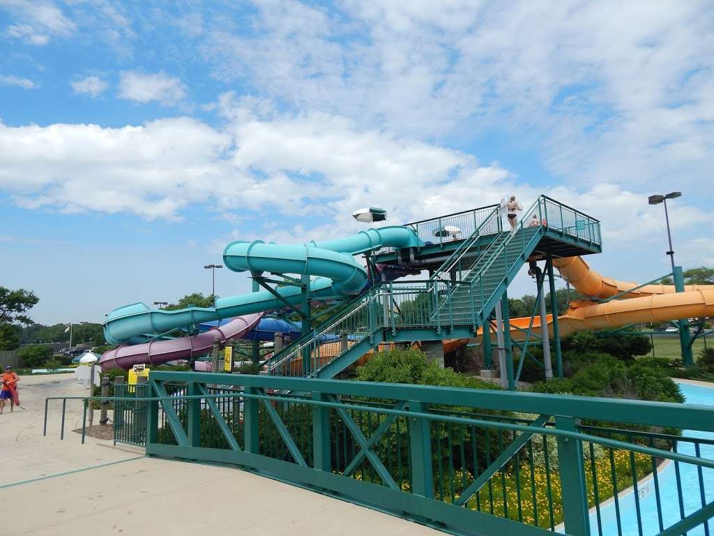 Rainbow Falls Waterpark | 200 Rev Morrison Blvd, Elk Grove Village, IL 60007, USA | Phone: (847) 228-2860