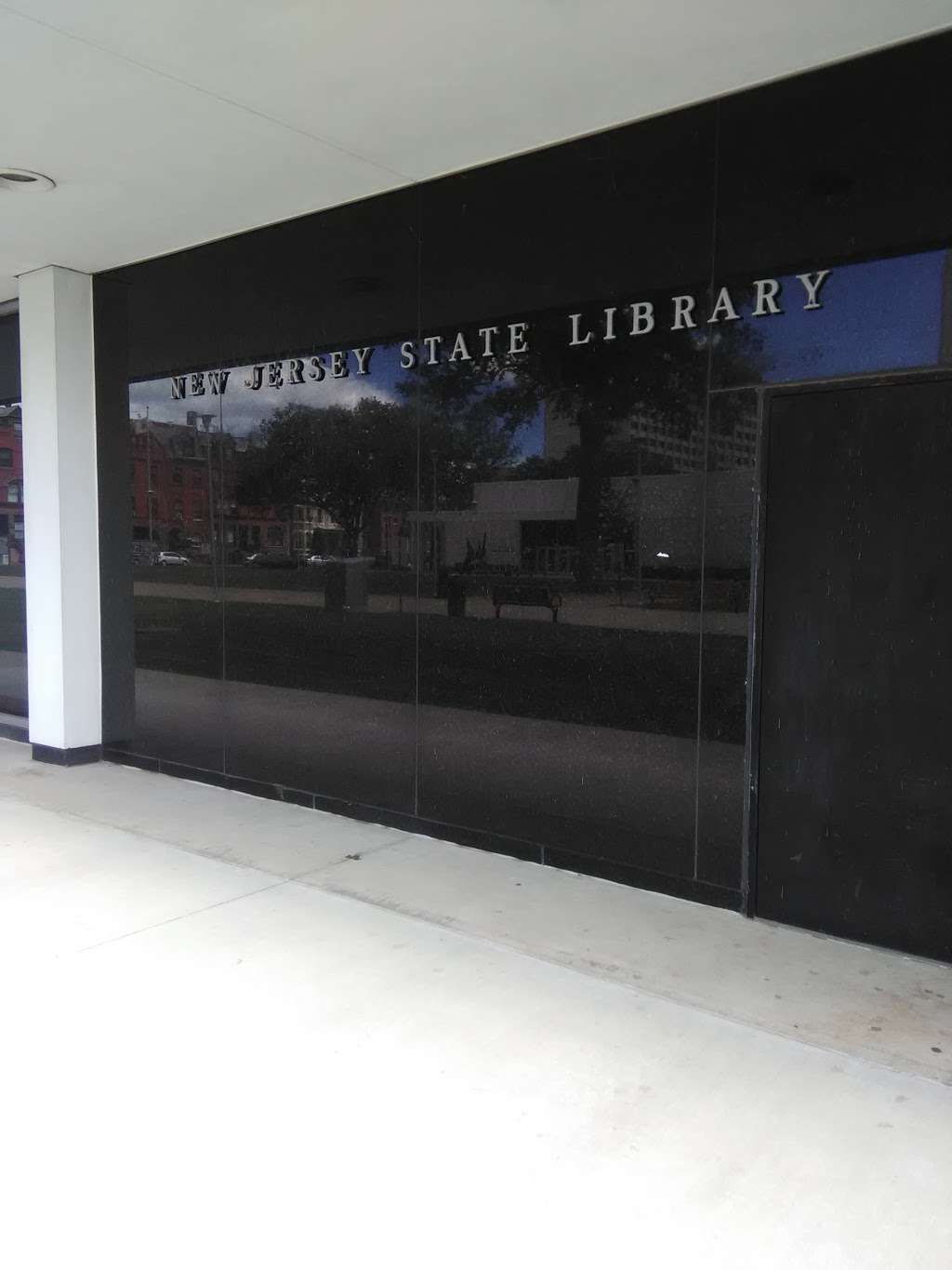 New Jersey State Library | 185 W State St, Trenton, NJ 08608, USA | Phone: (609) 278-2640