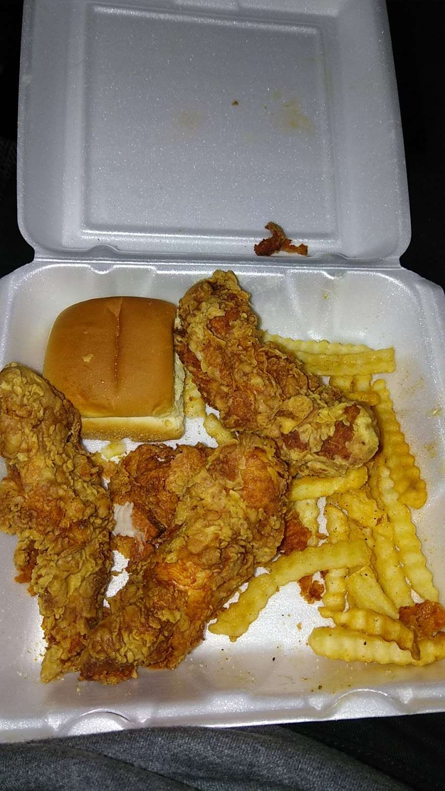 Williams Fried Chicken | 3280 Fort Worth Ave, Dallas, TX 75211 | Phone: (214) 330-9991