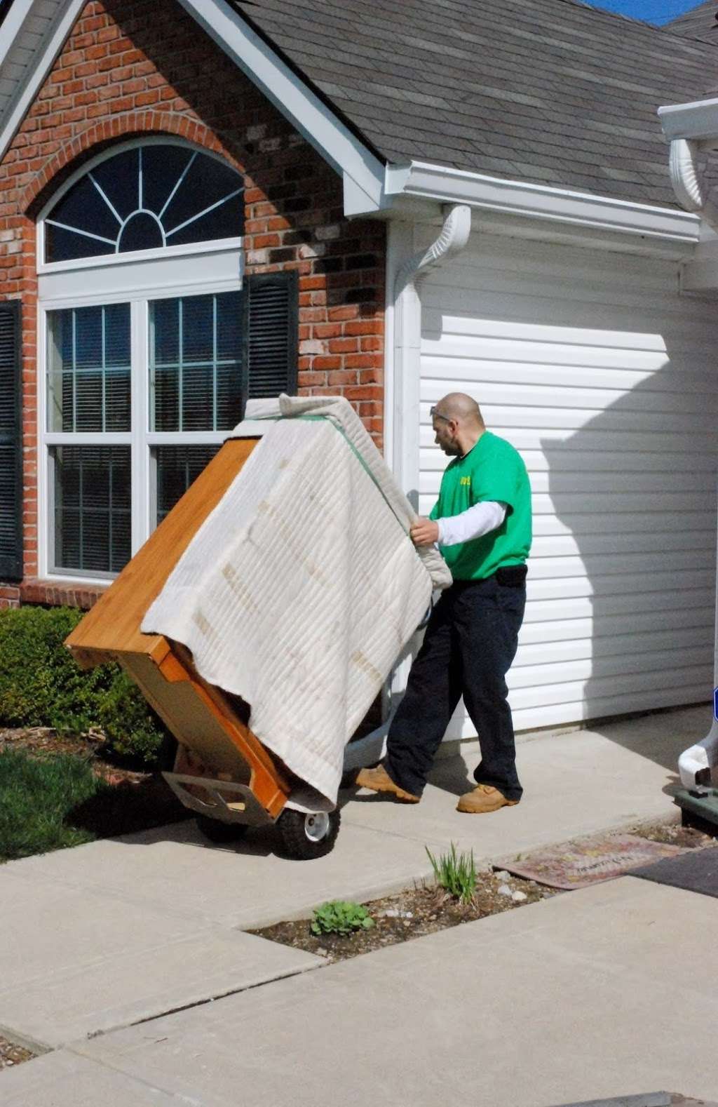 Busy Bee Movers | 6148 S Belmont Ave, Indianapolis, IN 46217, USA | Phone: (317) 695-9927