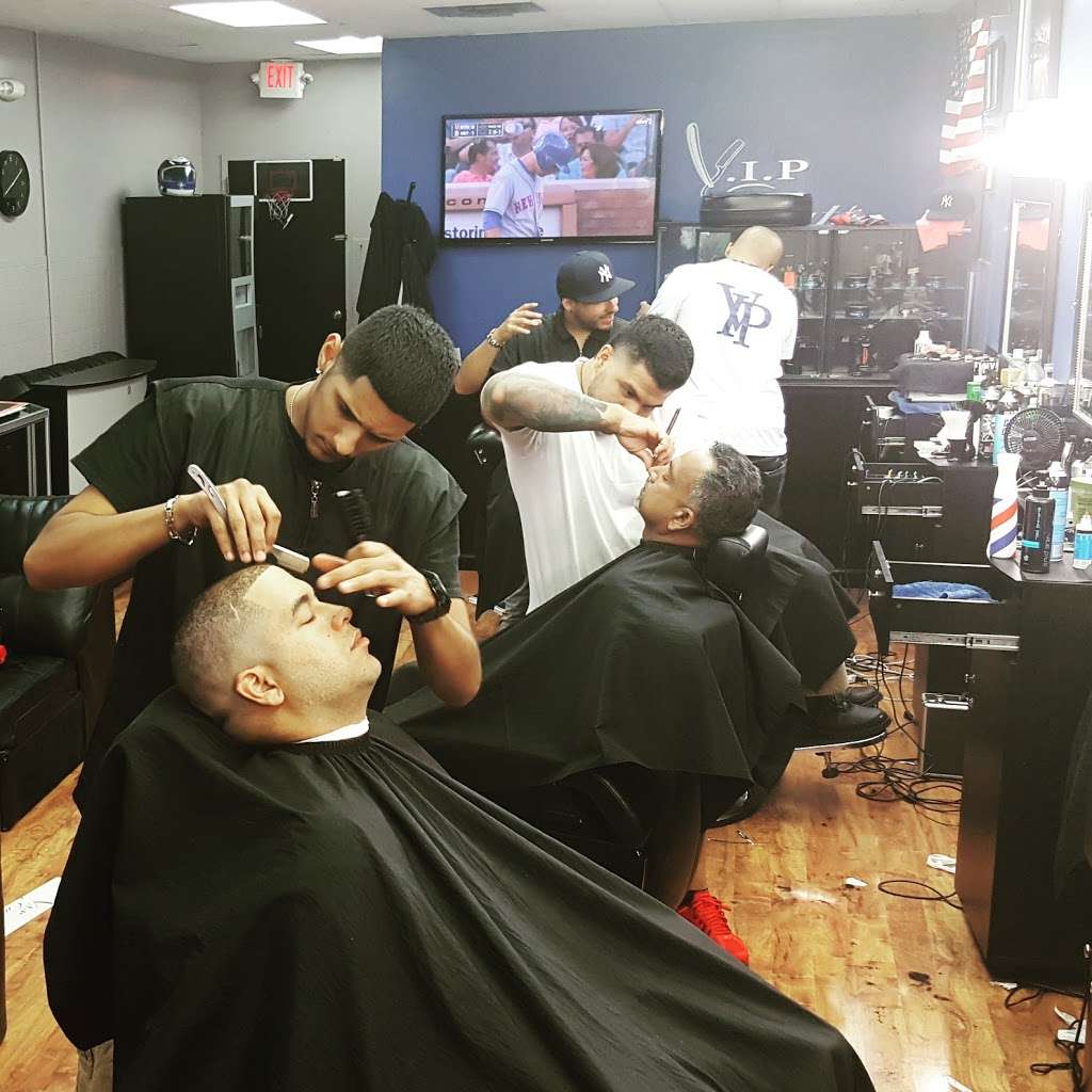 V.I.P Cuts | 422 Teaneck Rd, Ridgefield Park, NJ 07660 | Phone: (201) 853-9651