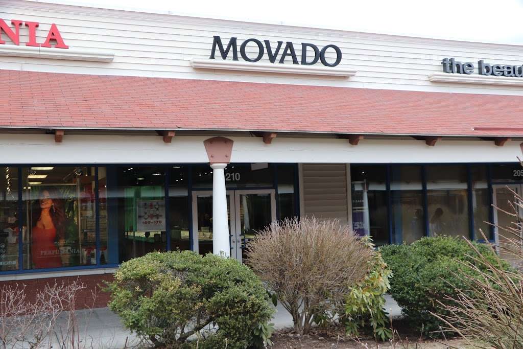 Movado | 1 Outlet Blvd #210, Wrentham, MA 02093, USA | Phone: (508) 384-4420