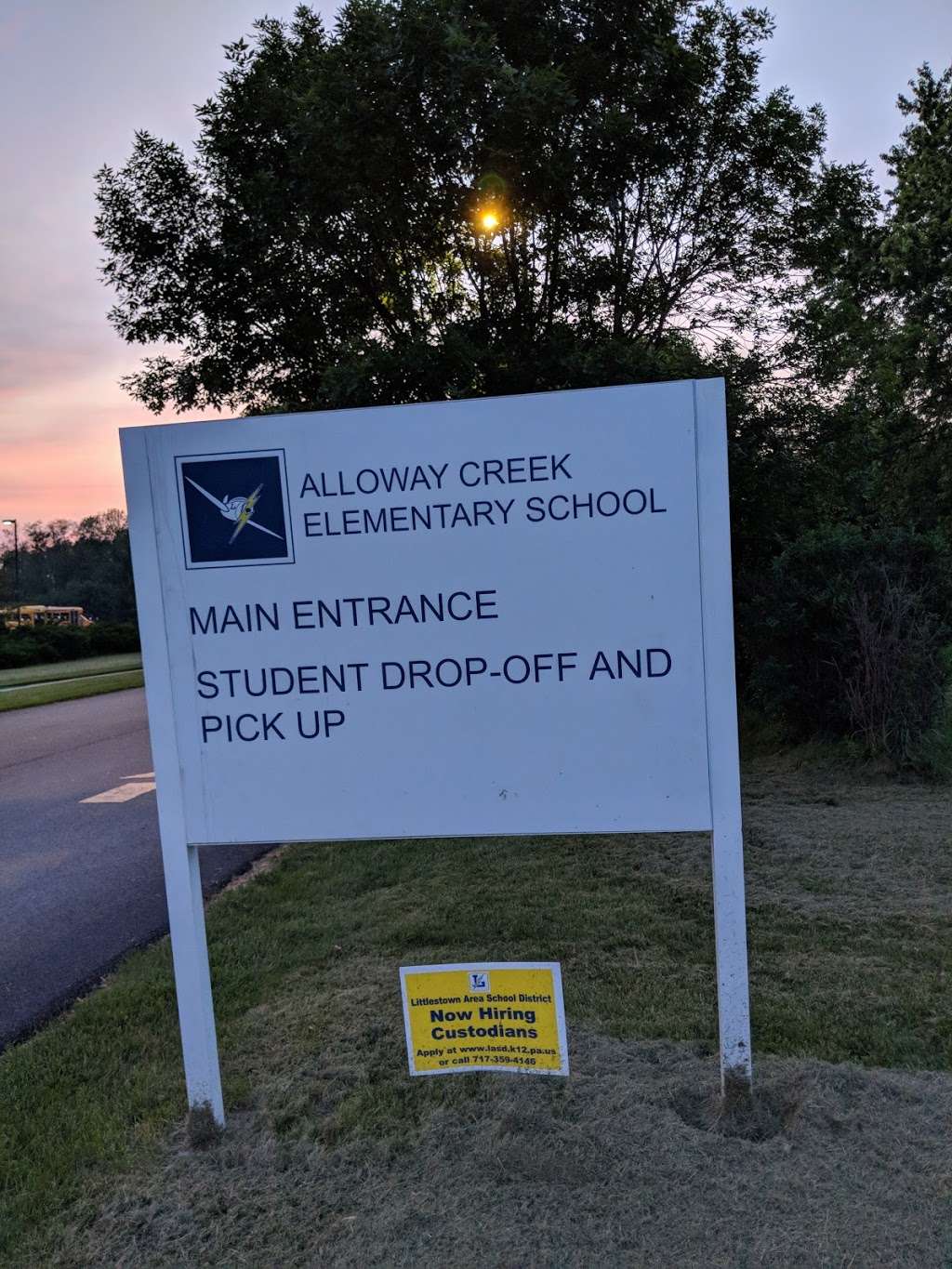 Alloway Creek Elementary School | 162 Newark St, Littlestown, PA 17340, USA | Phone: (717) 359-4146