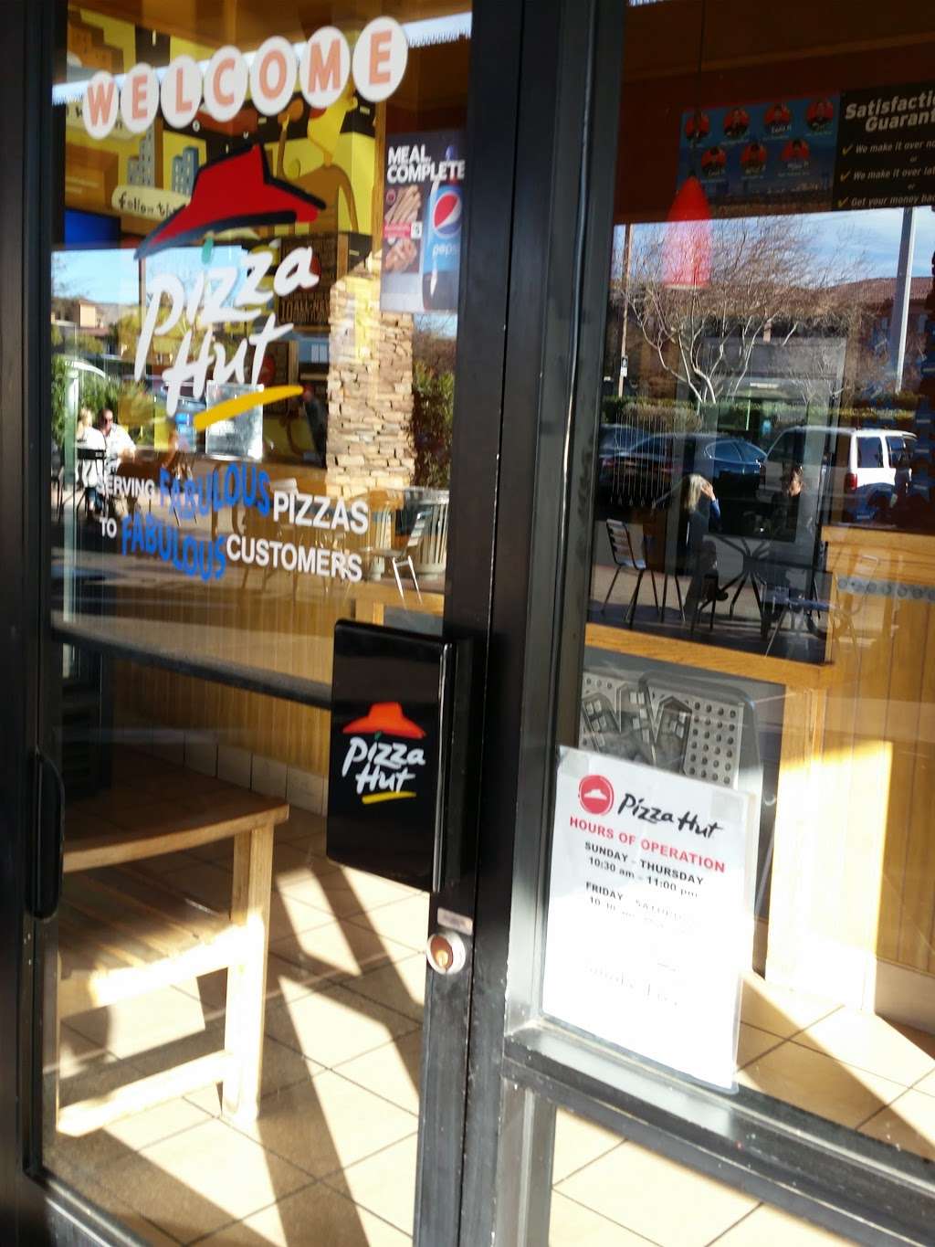 Pizza Hut | 10260 W. Charleston Blvd #J5, Las Vegas, NV 89135 | Phone: (702) 341-9110