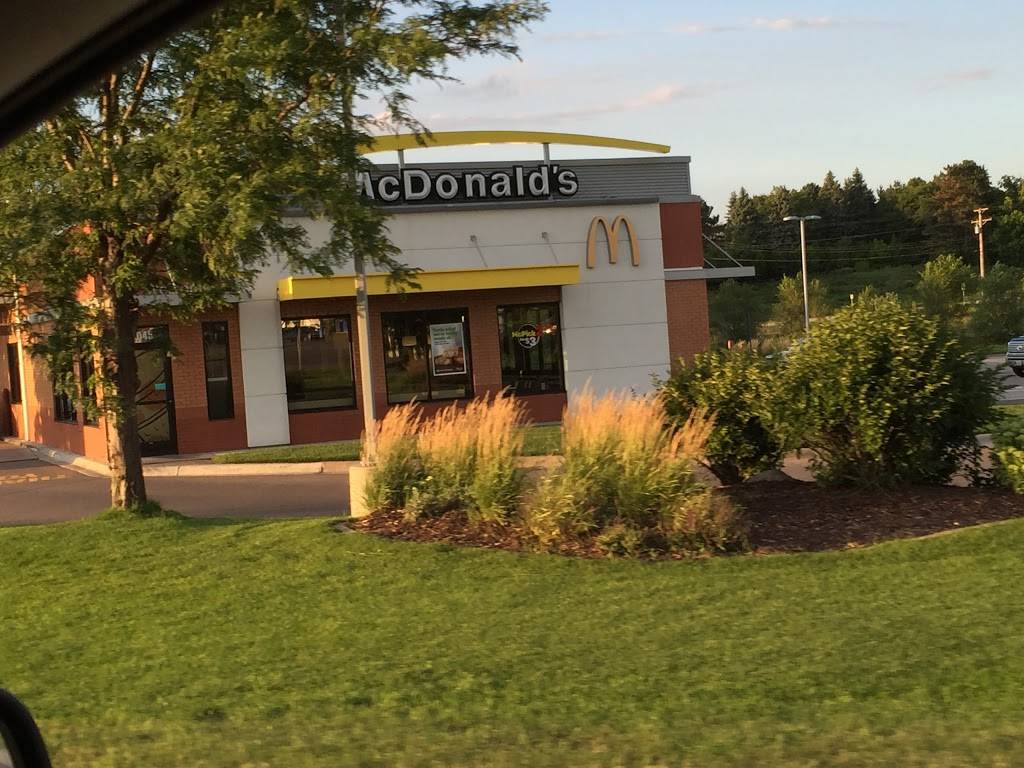 McDonalds | 3045 Holiday Ln, Eagan, MN 55121, USA | Phone: (651) 686-5210