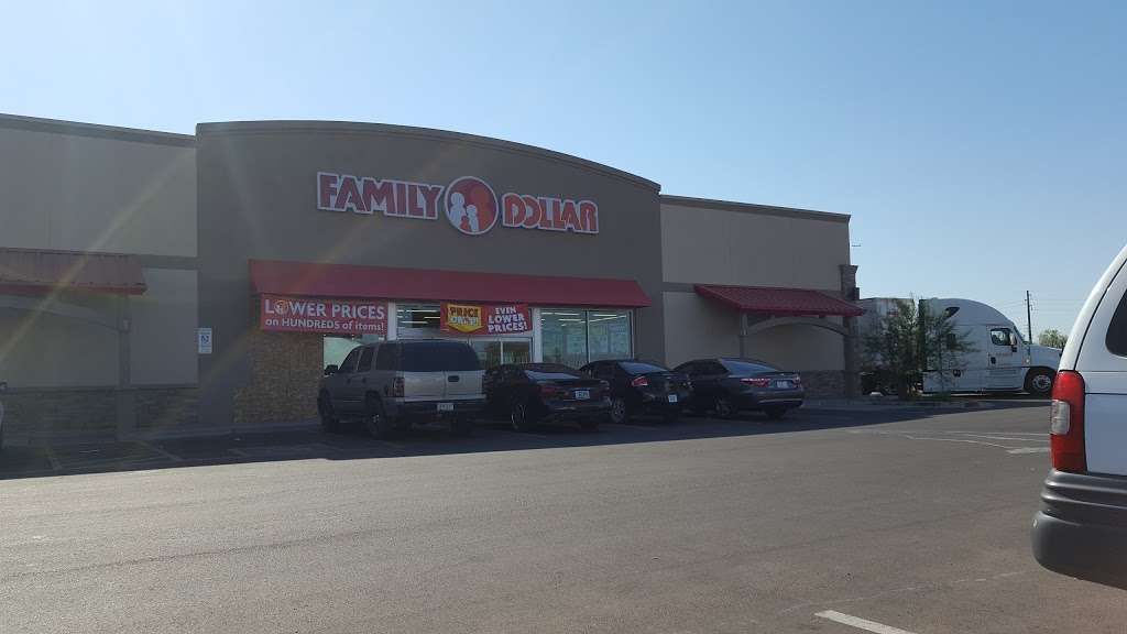 Family Dollar | 2230 E Broadway Rd, Phoenix, AZ 85040, USA | Phone: (602) 714-7637