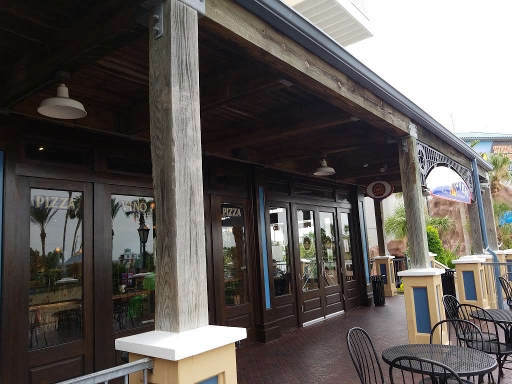 Pizza Oven | 215 Kipp Avenue, Boardwalk #10, Kemah, TX 77565, USA | Phone: (281) 334-2228