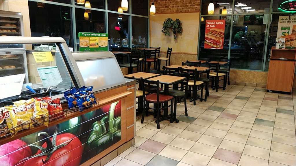 Subway Restaurants | 612 Ventura St, Fillmore, CA 93015, USA | Phone: (805) 524-7872