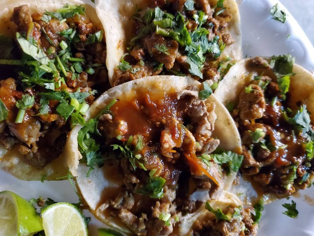 Victors Tacos Food Truck | 14539 Leffingwell Rd, Whittier, CA 90604, USA | Phone: (562) 328-6285