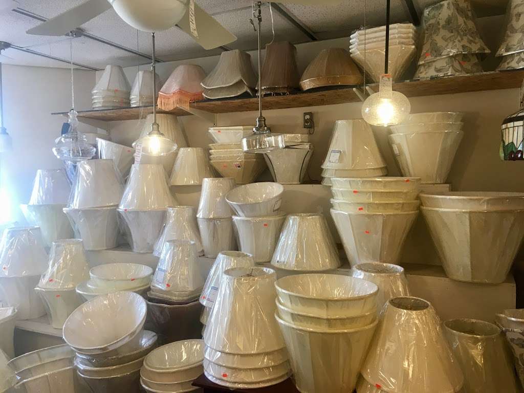 Lighting & Lamps Manufacturing Co Inc | 1235 Furnace Brook Pkwy, Quincy, MA 02169, USA | Phone: (617) 471-0200