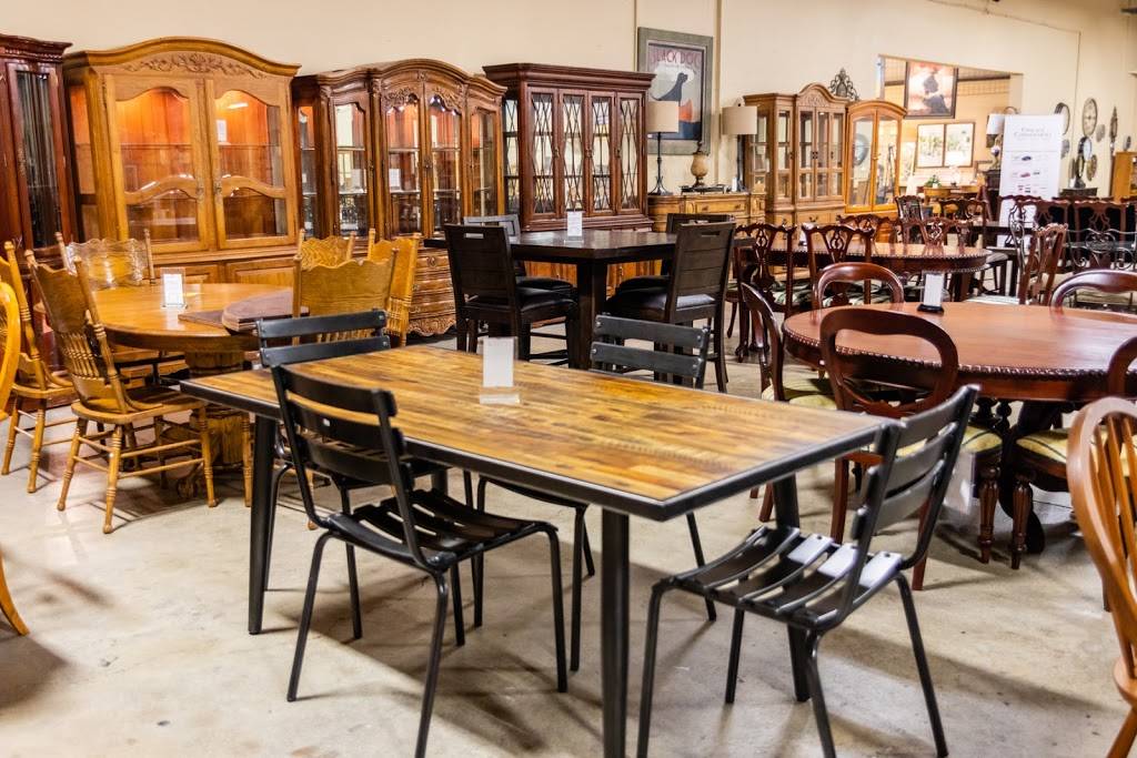 Upscale Consignment Furniture & Decor | 17785 SE 82nd Dr, Gladstone, OR 97027, USA | Phone: (503) 650-6351
