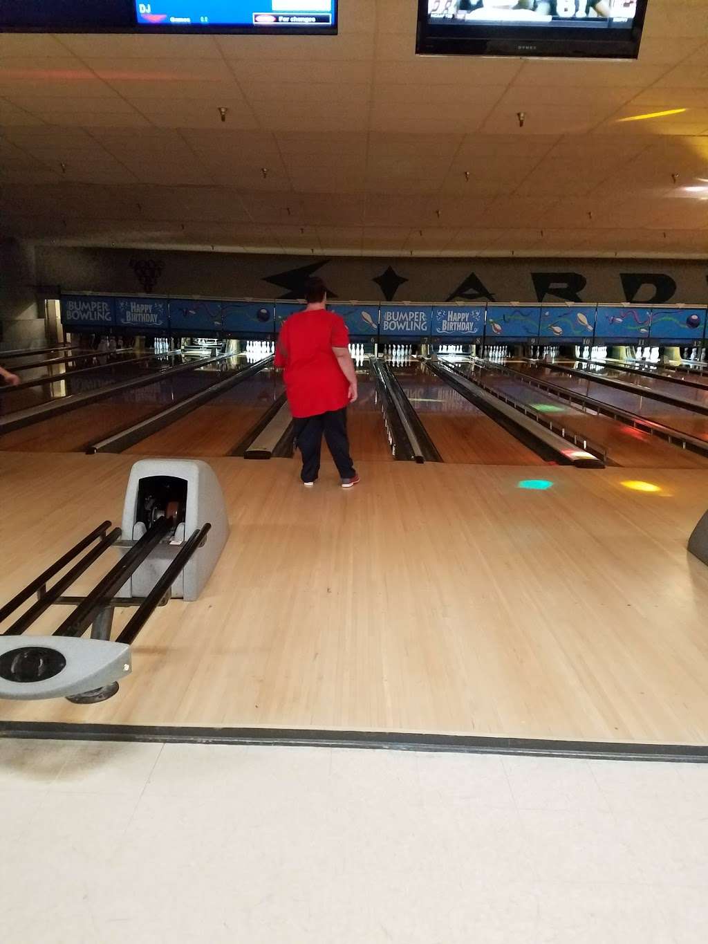 Stardust Bowl 3 | 1330 Sheffield Ave, Dyer, IN 46311 | Phone: (219) 322-3666