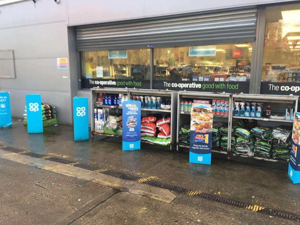 Co-op Food - Petrol Roehampton Vale | 29 Roehampton Vale, Wimbledon, London SW15 3DX, UK | Phone: 020 8704 1227